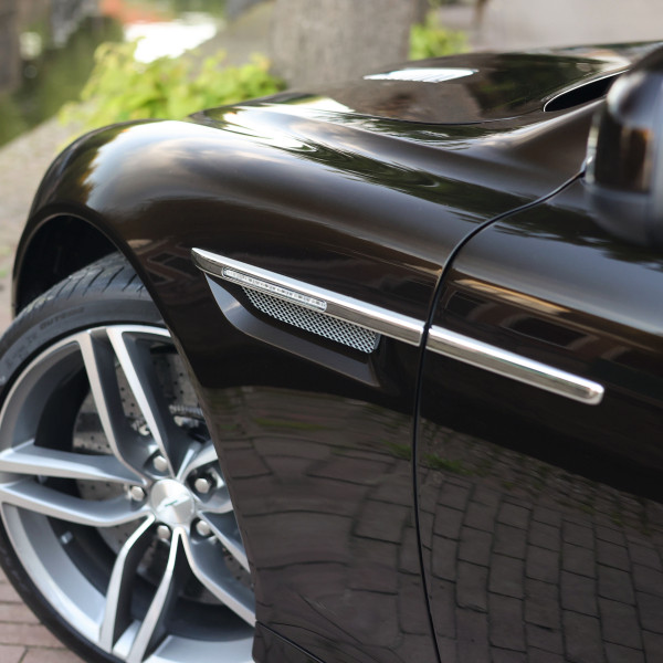 Aston Martin DB9 5.9 V12 Touchtronic
