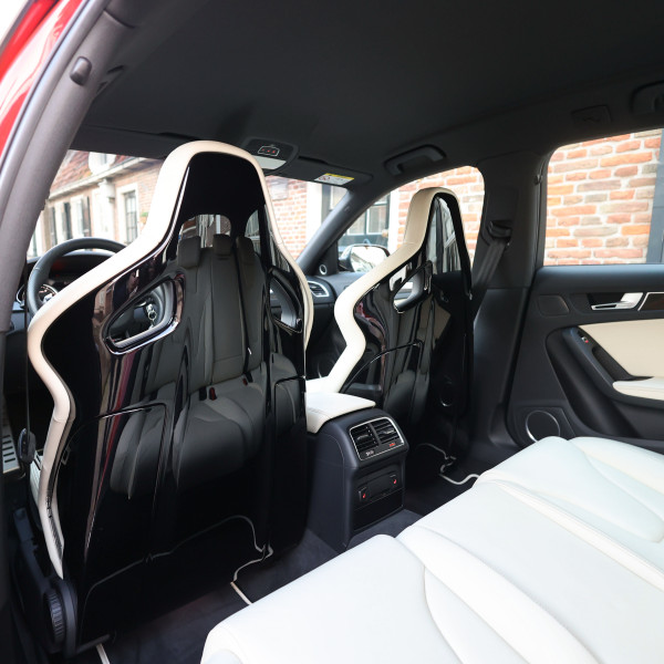 Audi RS4 Avant 4.2 FSI Quattro