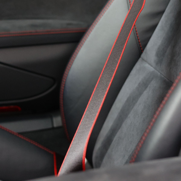 Porsche 911 3.8 Carrera 4 GTS