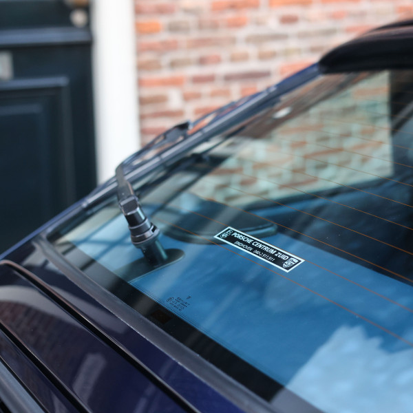 Porsche 911 3.6 Carrera 4