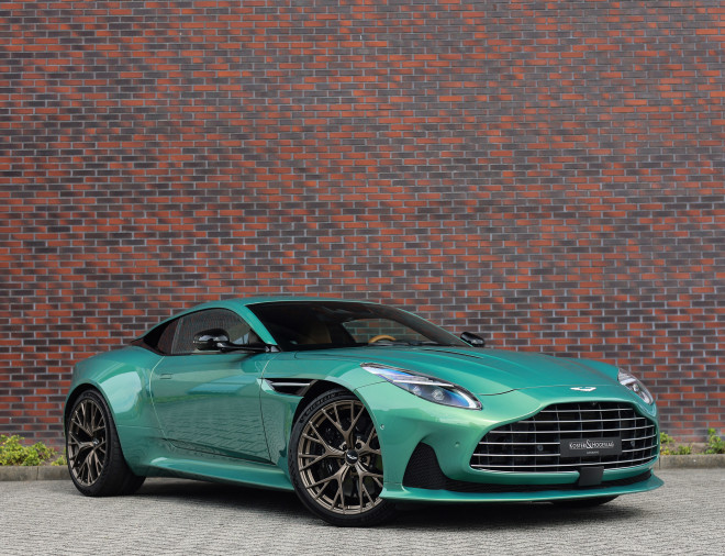 Aston Martin DB12 4.0 V8