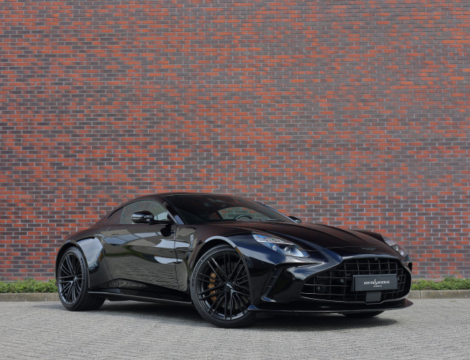 Aston Martin Vantage 4.0 V8