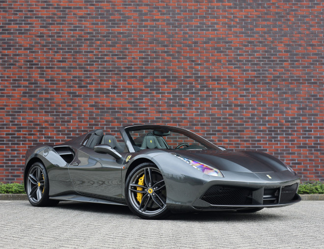 Ferrari 488 3.9 Spider HELE
