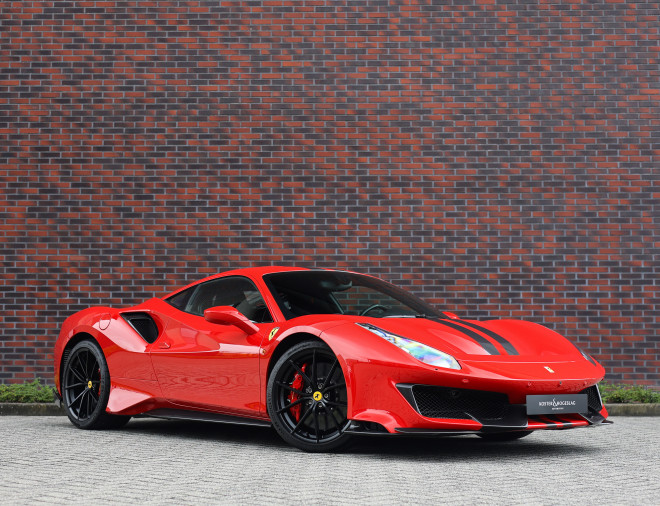 Ferrari 488 3.9 Pista