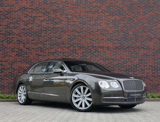 Bentley Flying Spur 6.0 W12