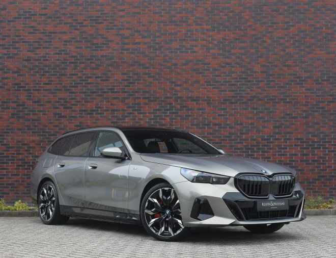 BMW 5 Serie Touring 550e xDrive