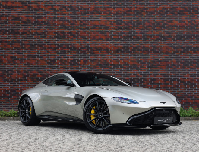 Aston Martin Vantage 4.0 V8