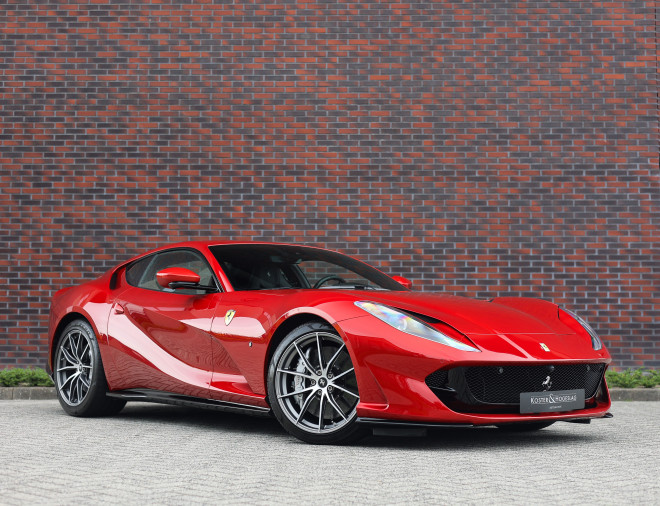 Ferrari 812 6.5 V12 Superfast HELE