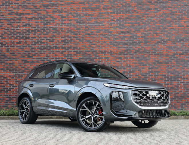 Audi Q3 E-Hybrid S line