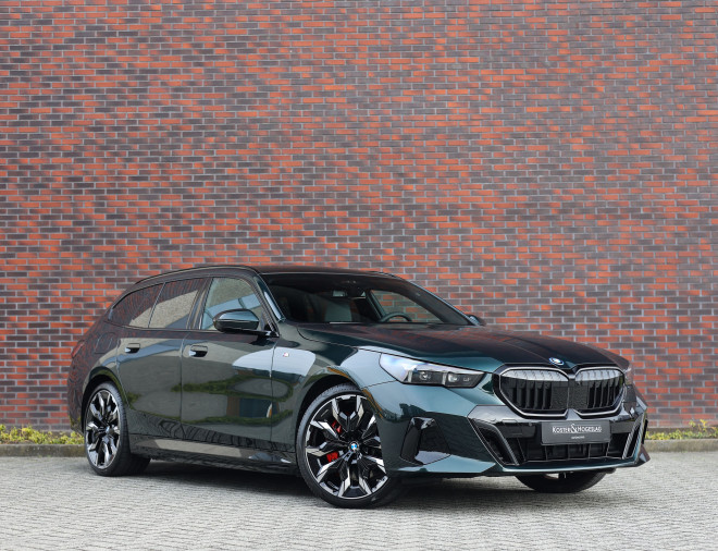 BMW 5 Serie Touring 550e xDrive