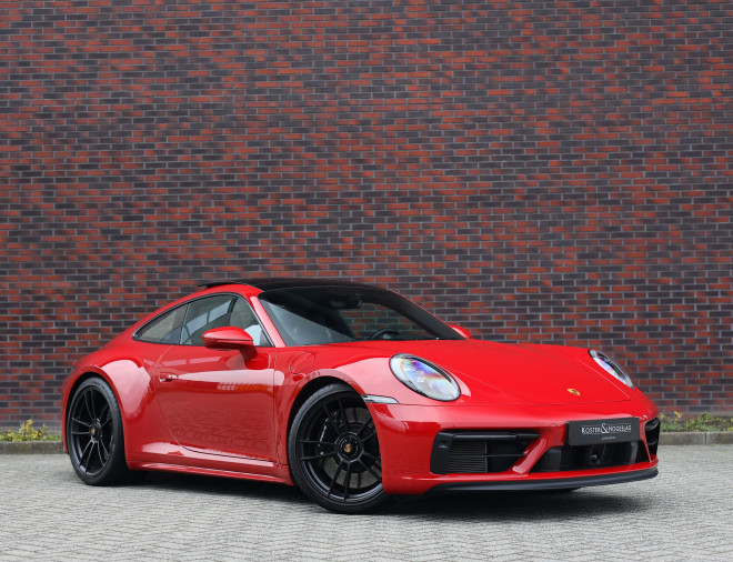 Porsche 911 3.0 Carrera 4 GTS