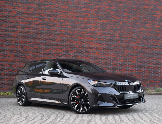 BMW 5 Serie Touring 550e xDrive