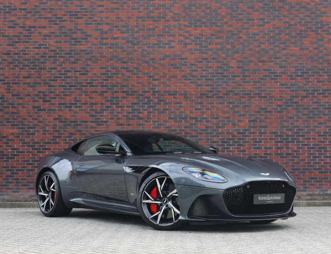 Aston Martin DBS 5.2 V12 Superleggera