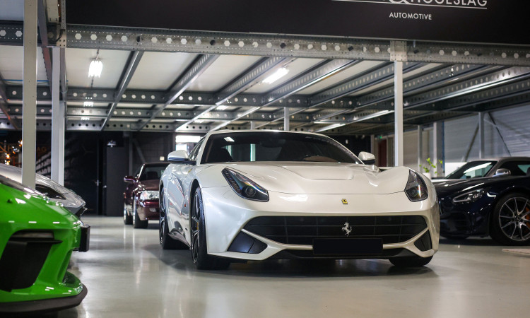Robert's Signature Finds: 3x Ferrari F12!