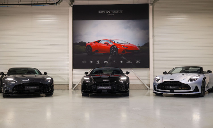 Robert's Signature Finds: 3x Aston Martin
