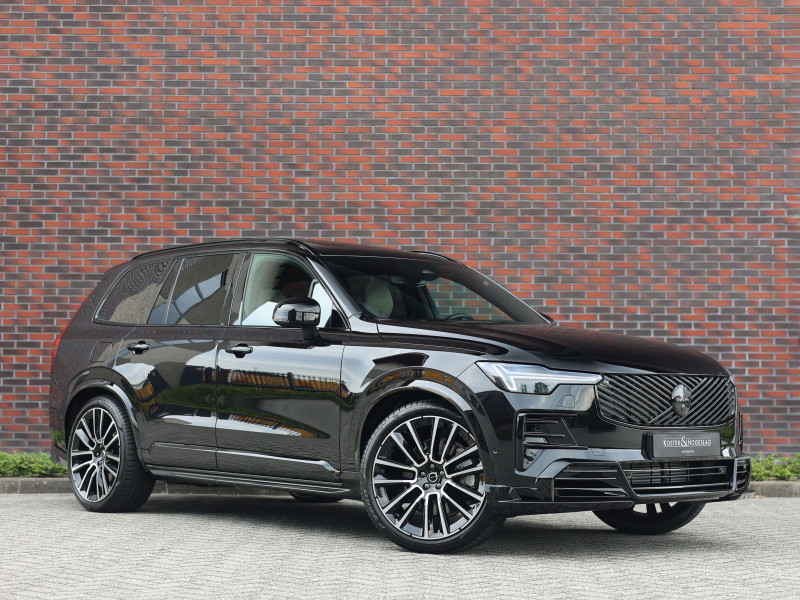 Volvo XC90 T8 AWD Ultra Dark