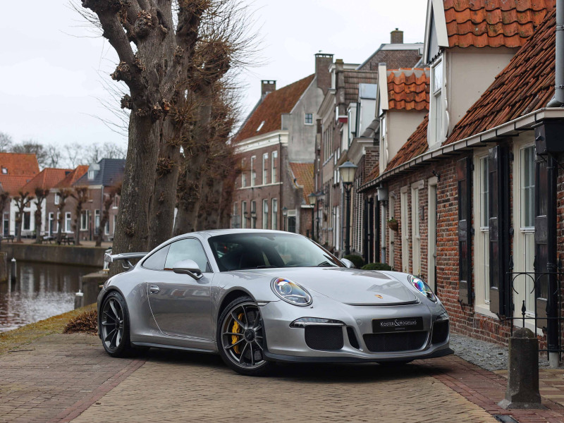 Porsche 911 3.8 GT3
