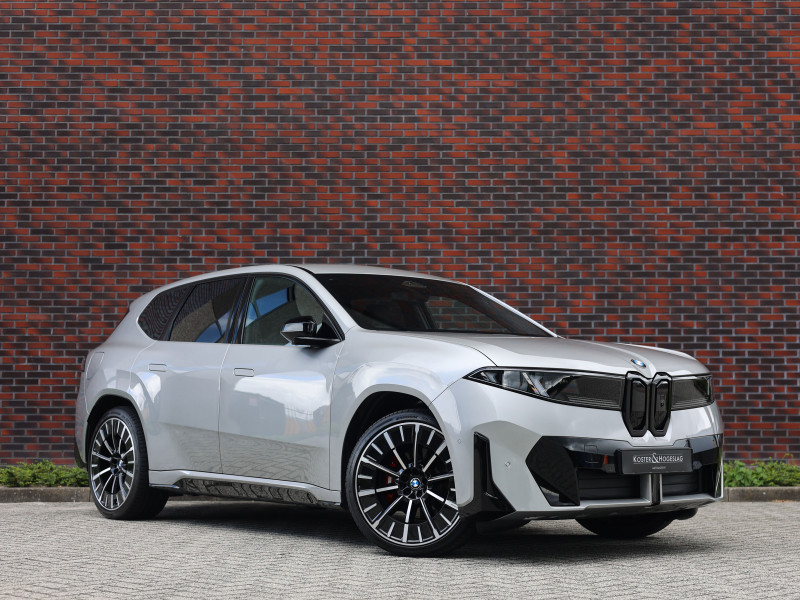BMW iX3 50 xDrive 113 kWh