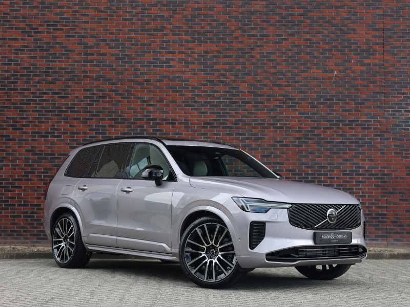 Volvo XC90 T8 AWD Ultra Dark