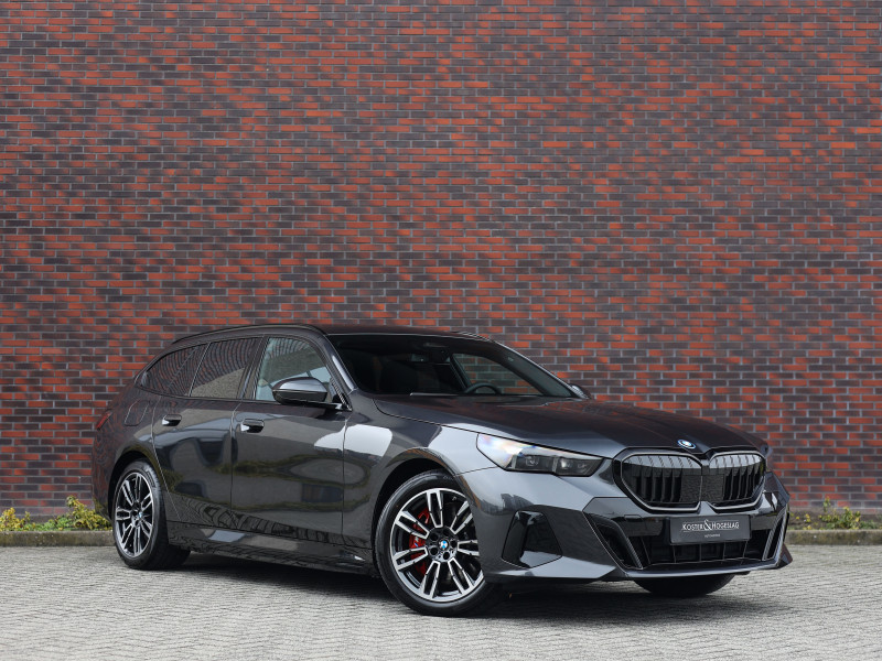 BMW 5 Serie Touring 550e xDrive