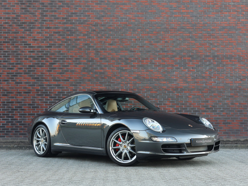 Porsche 911 3.8 Carrera 4S