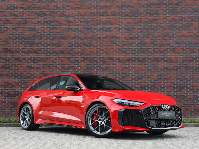 Audi RS5 Avant e-hybrid quattro