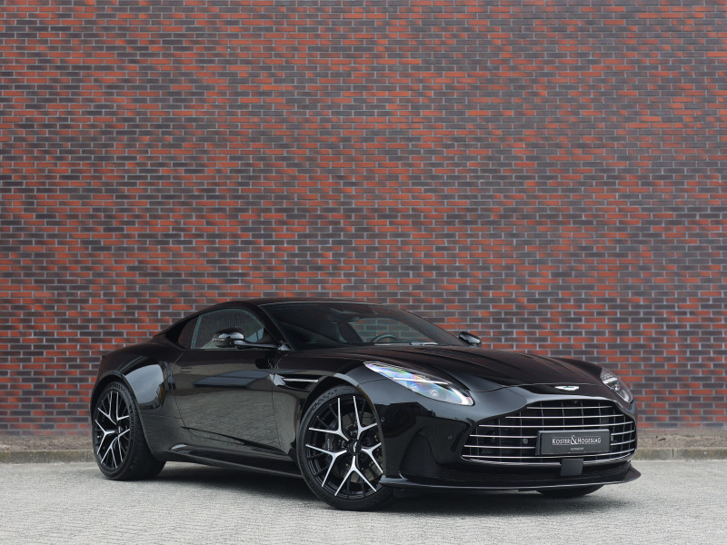 Aston Martin DB12 4.0 V8