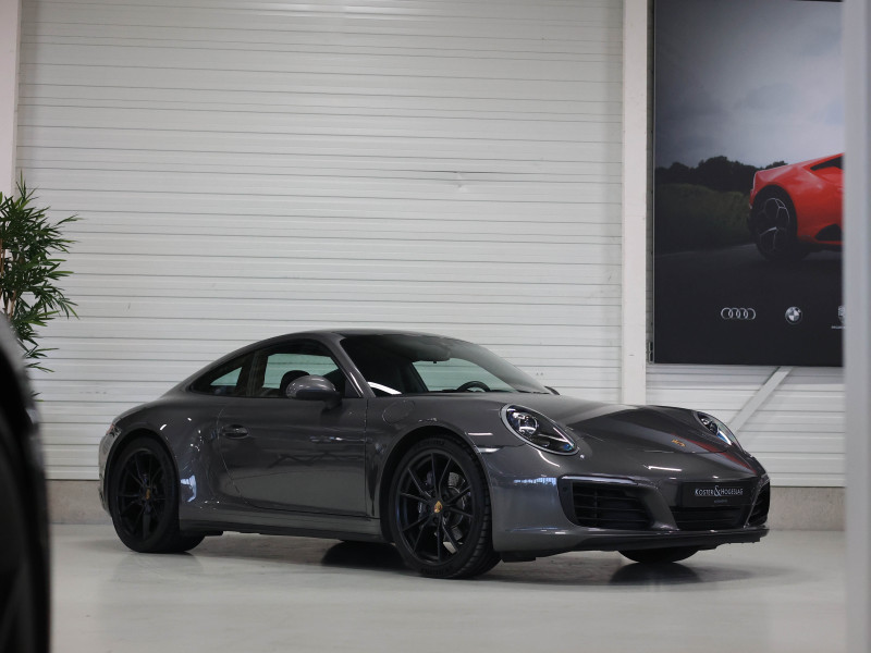 Porsche 911 991 Carrera 4