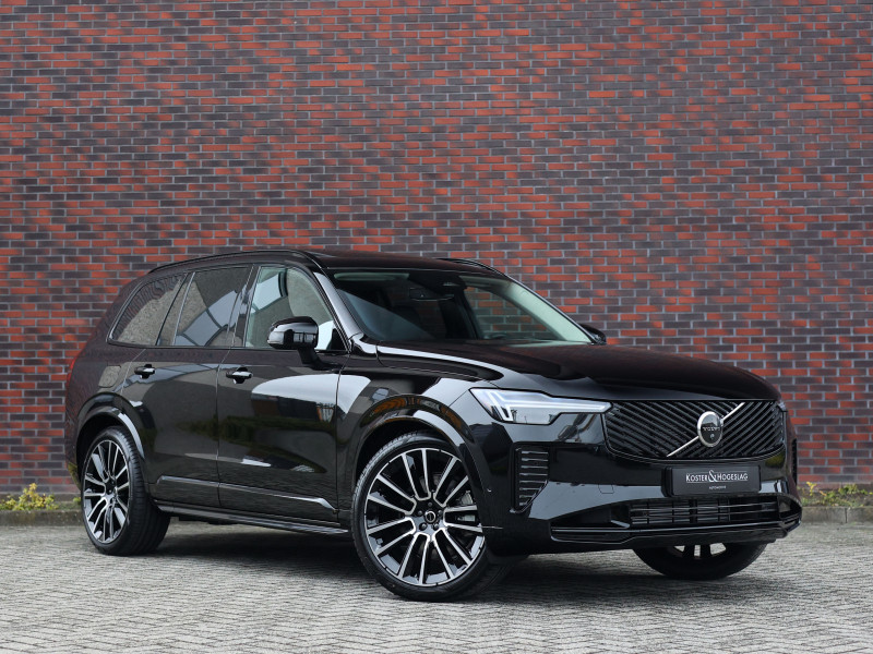 Volvo XC90 T8 AWD Ultra Dark