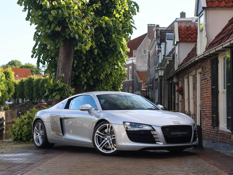 Audi R8 4.2 V8 FSI