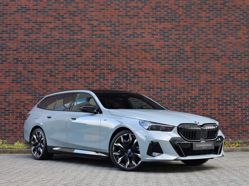 BMW 5 Serie Touring 550e xDrive
