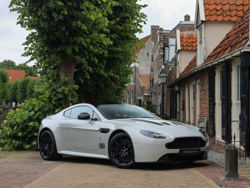 Aston Martin V12 Vantage S