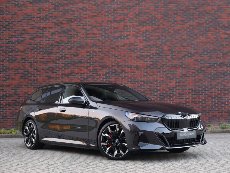 BMW 5 Serie Touring 550e xDrive