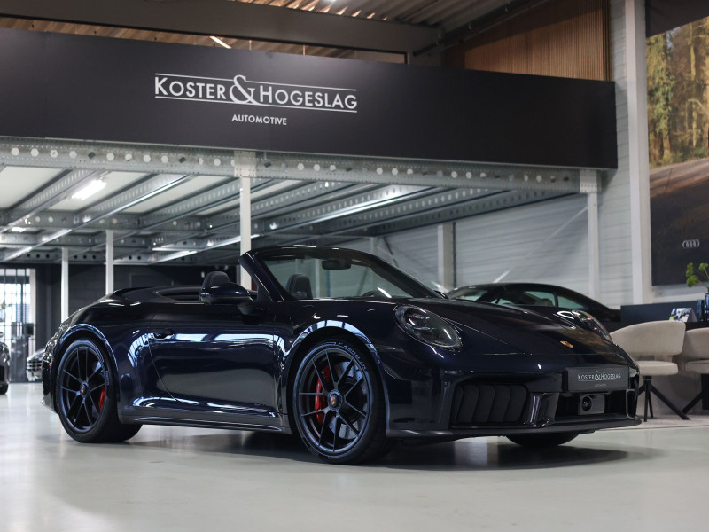 Porsche 911 Cabrio Carrera 4 GTS