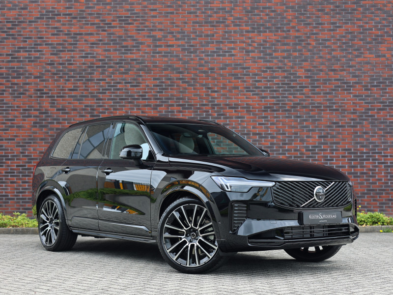 Volvo XC90 T8 AWD Ultra Dark