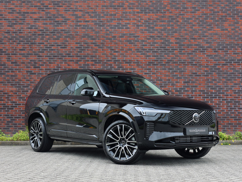 Volvo XC90 T8 AWD Ultra Dark