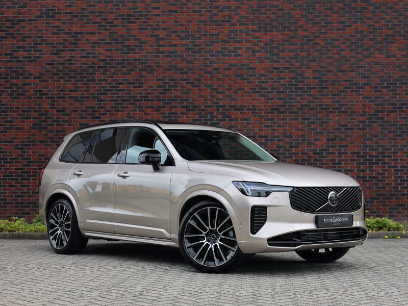 Volvo XC90 T8 AWD Ultra Dark