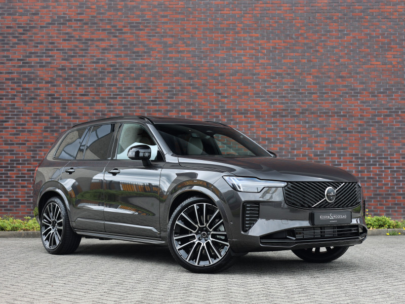 Volvo XC90 T8 AWD Ultra Dark
